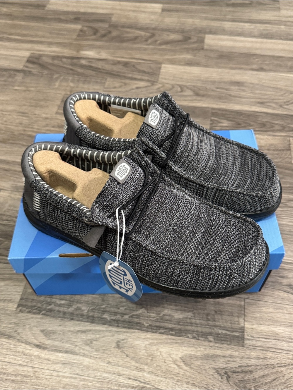 NWT Hey Dude Wally Stretch Sox in granite grey/black men’s sz 9
